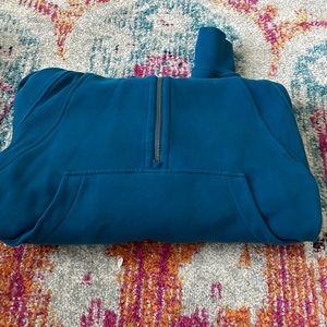 blue lululemon scuba. size: XS-S. worn once